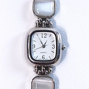 Avon Silver Tone Opalescent Stone Link Bracelet Ladies Watch, New Battery